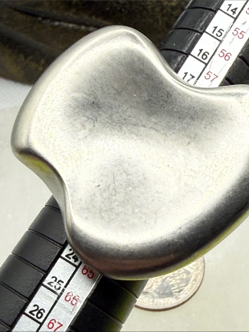Contemporary modern huge Silver-Tone Abstract Ring Sz 9.5 unusual bean